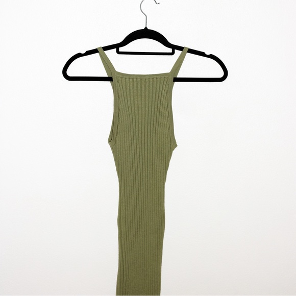 Green Ribbed Dress - Picture 6 of 8